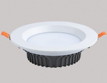 Recessed LED downlight